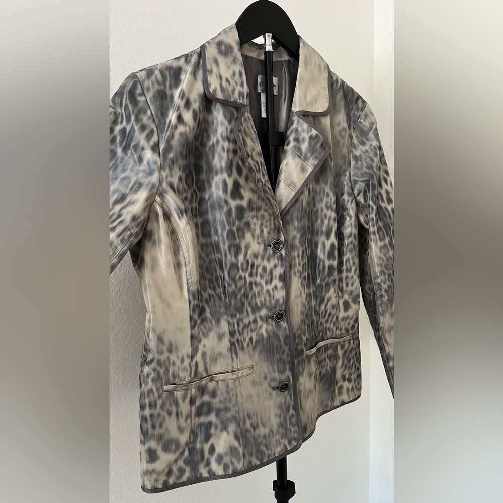 🤍  Chico’s Abstract Animal Print Blazer | Statement Jacket - Picture 4 of 11
